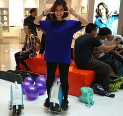 Airwheel Malaysian distributor, eRoda Edge Sdn Bhd took part in this 11-day-long activation campaign, by supplying Airwheel electric two-wheeled scooter Q5.