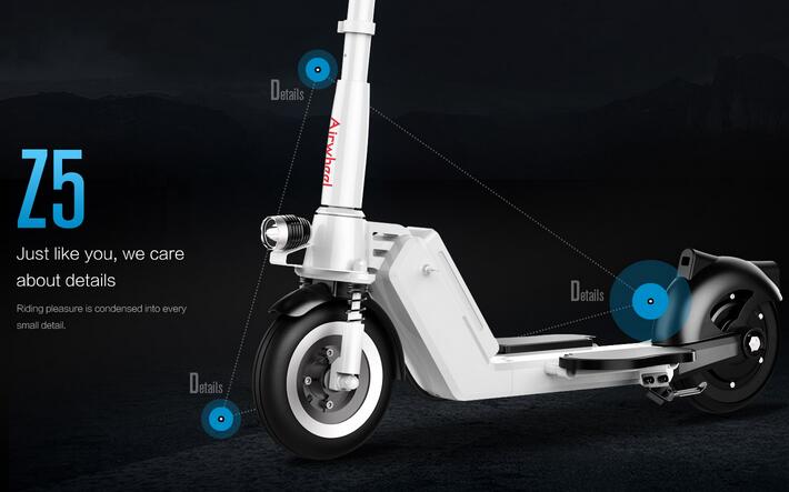 Batteria di Airwheel Z5 è costruito-fuori. Ci vogliono solo pochi secondi per smontare e sostituire la batteria senza attrezzi.